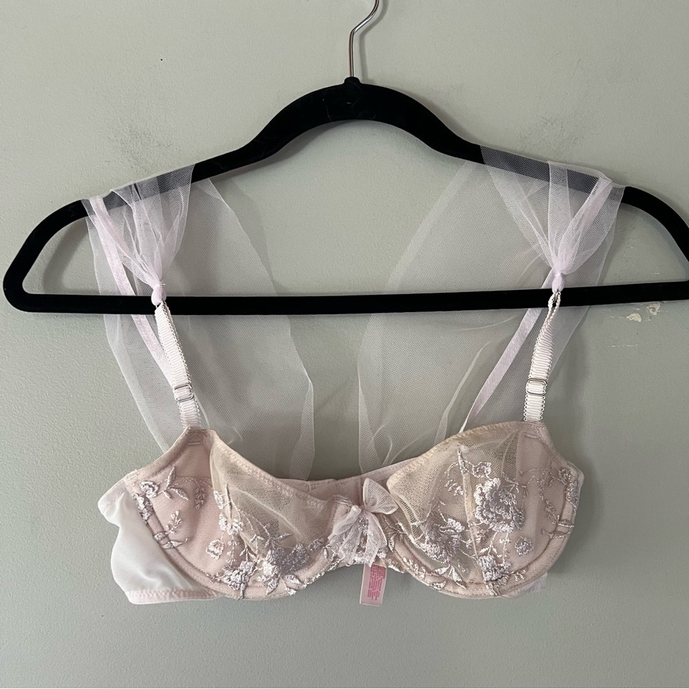 VS Bra